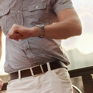 Get the trendiest watches for yourself from Curren