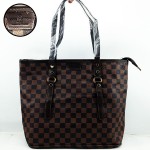 LV Ladies Bag Brown Color QB00504