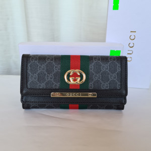 Gucci Ladies Purse Multi Color QB00157