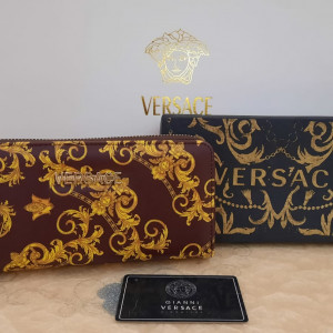 Versace Ladies Purse Brown and Gold Color QB00115