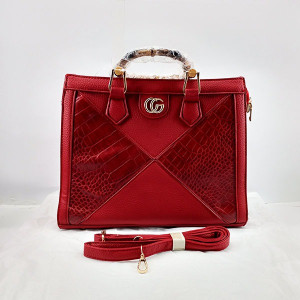 Gucci Ladies Hand Bag 3 Piece Red Color QB00407