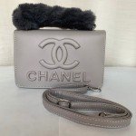 Chanel Ladies Hand Bags With Stripe QB00190
