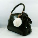 LV Ladies Shoulder Bag Green Color QB00484