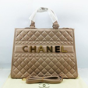 Chanel Ladies Hand & Shoulder Bag Brown Color QB00518