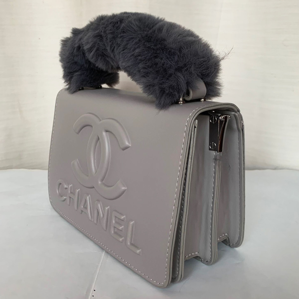 Chanel Ladies Hand Bags With Stripe QB00190