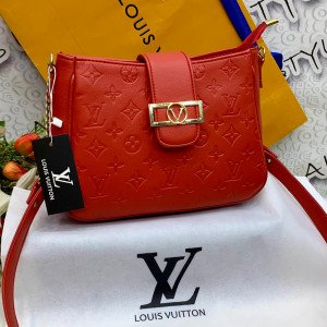 LV Ladies Bag Red Color QB00129