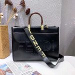 Fendi Ladies Hand Bag Black Color QB00409